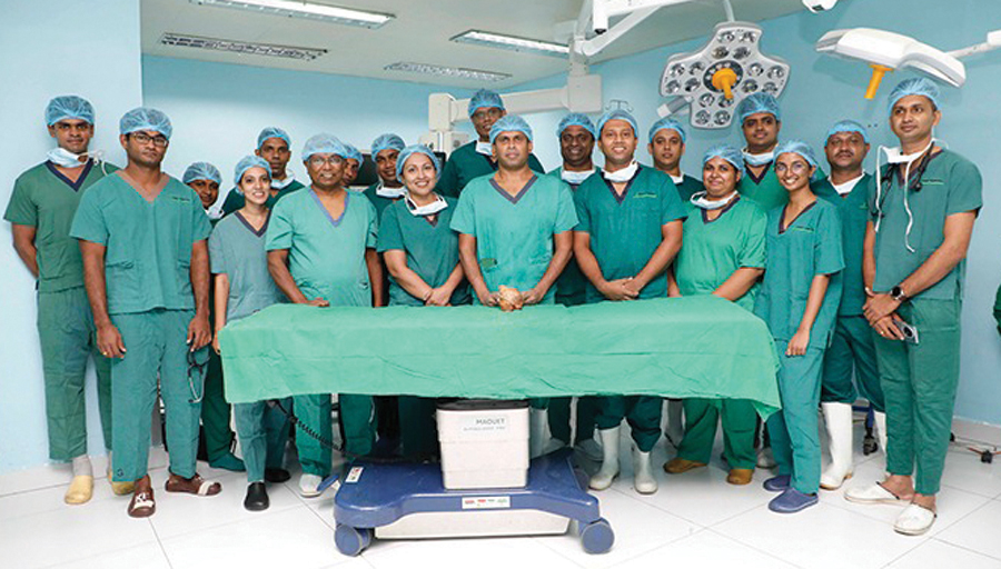 Largest kidney stone surgically removed | Sunday Observer