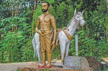 HEROIC FIGURE: The view of majestic looking statue of Prince Veediya Bandara and his horse at the temple ground 