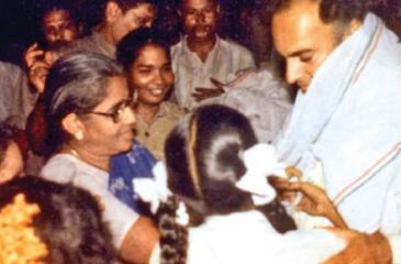 Moments before Rajiv Gandhi was assassinated