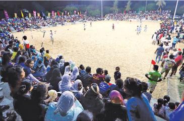 The vast crowd that was starved of sports action witness the Beach Games in Hambantota  