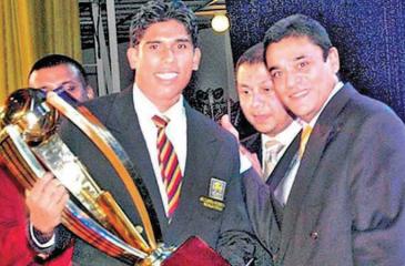 Umesh Karunaratne - first cricketer from Thurstan College to win the Observer SLT Mobitel School Cricketer of the Year in 2008