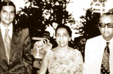 Ranil Wickremesinghe with his father Esmond Wickremesinghe and mother Nalini Wijewardene