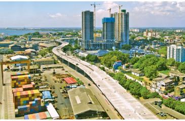 An aerial image of the elevated highway coming up next to the Colombo dockyards