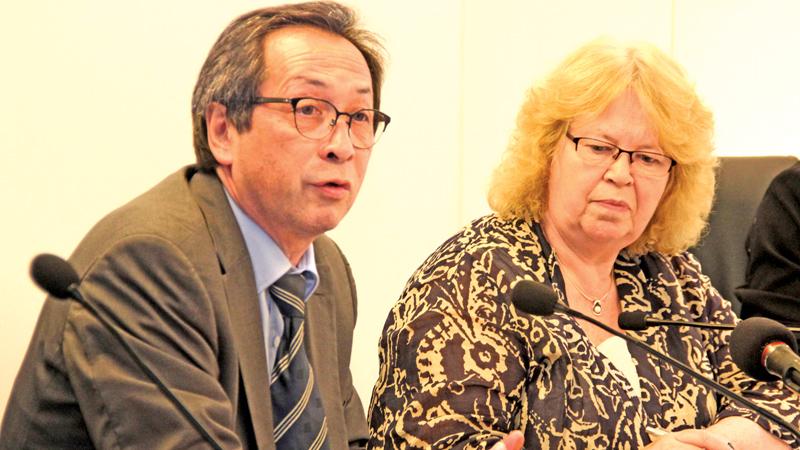 Head of EU delegation Tung Lai Margue and Green Member of the European Parliament Jean Lambert                                       Pic: Mahinda Vittanachchi