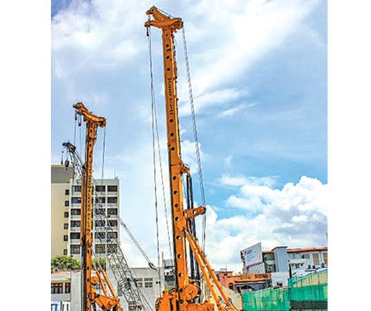 Piling rigs of Walkers Piling on site