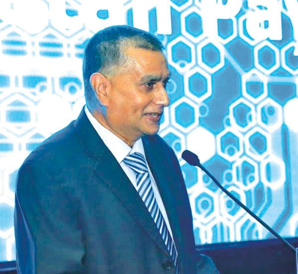 Anil Amarasuriya addresses the gathering