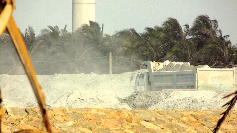 The surrounding areas engulfed with coal dust