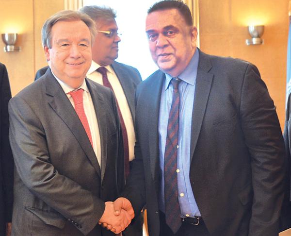 Foreign Minister Managala Samaraweera with UN Secretary General 