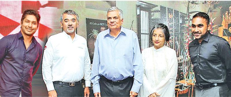 Kumar Sangakkara, Chef Dharshan Munidasa, Prime Minister Ranil Wickremesinghe, his wife Prof. Maithri Wickremesinghe and Mahela Jayawardena.
