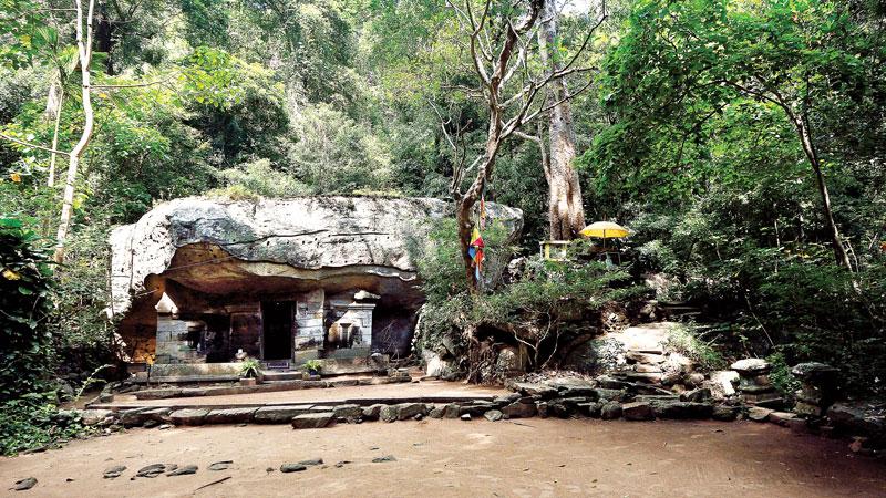 The dwelling chamber used by Arahat Maliyadeva at Arankele