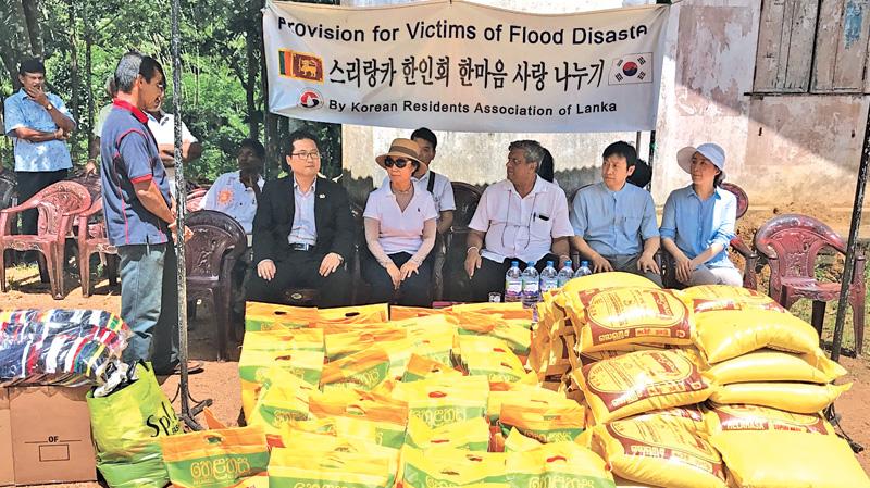 Relief items from the Korean Residents’ Association of Lanka