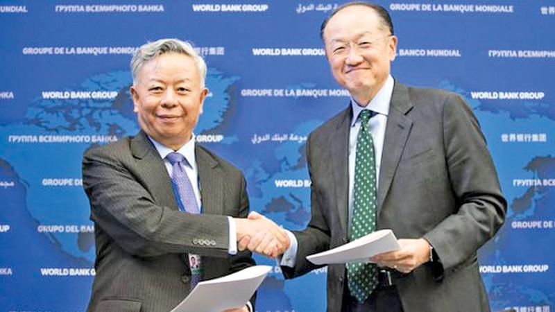 World Bank Group President, Jim Yong Kim and AIIB President, Jin Liqun (April 2016). Pic: World Bank 