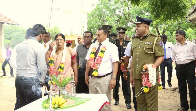 Chairman of the David Pieris Group Welfare Committee and DPMC General Manager Jayantha Ratnahayake and other guests are welcomed at Vidyananda College, Mullaitivu.  