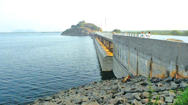 Rajanganaya tank in better times PIx: SUSANTHA WIJEGUNASEKARA