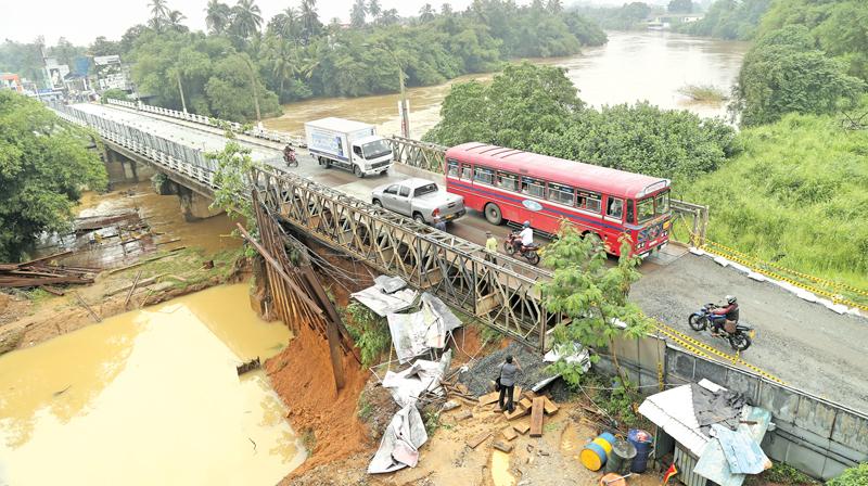Kaduwela bridge damaged by floods