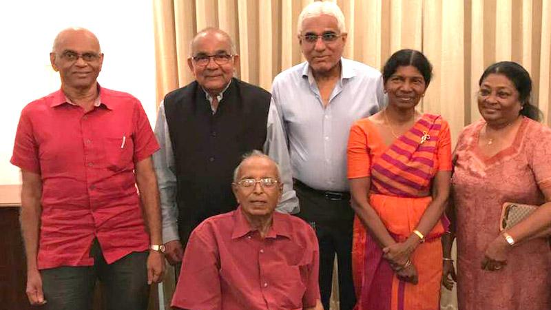A S Jayawardena (seated) poses for a photograph with his former Central Bank colleagues at Bank House on January 13, 2018 at a dinner hosted by incumbent Governor, Dr.Indrajit Coomaraswamy in honor of Jayawardena’s friend and contemporary Dr. Y Reddy, former Governor of RBI (second from left). Also seen in the photograph are former Deputy Governors of the Central Bank, W.A.Wijewardena (left) and Dr. Ranee Jayamaha (second from right)                                                                           