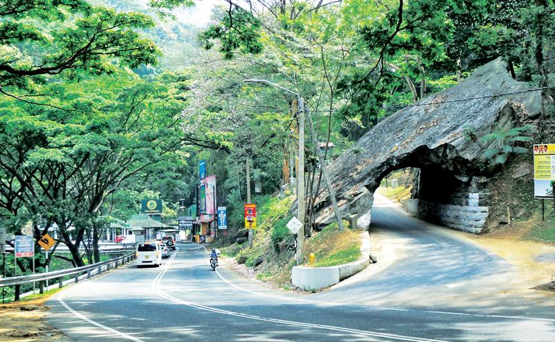 The famous Kadugannawa Rock Tunnel