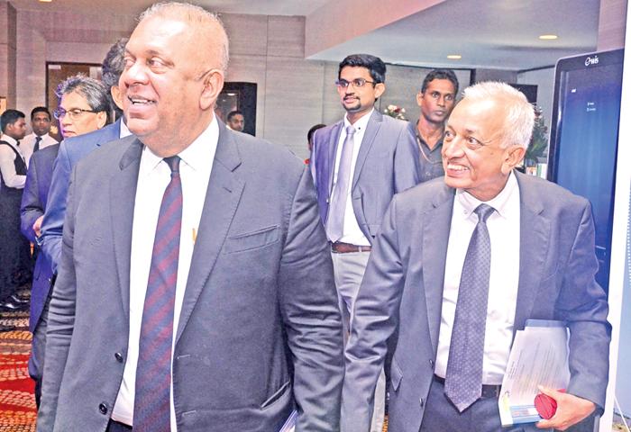 Ministers Mangala Samaraweera and Malik Samarawickreme at the Sri Lanka Investment and Business Conclave 2018. Pic: Vipula Amarasinghe