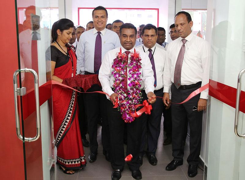 Deputy General Manager – Branches, Seylan Bank. Chitral De Silva, opening the newly established Eheliyagoda Branch  