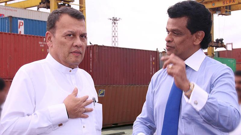 Minister of Ports and Shipping Mahinda Samarasinghe and the Chairman of Sri Lanka Ports Authority (SLPA) Dr.Parakrama Dissanayake on a visit to the Jaya Container Terminal.   
