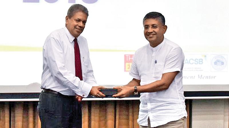 Director and Chairman of the Board of Management of PIM and patron of PIM Genesis, Prof. Ajantha S. Dharmasiri with the chief guest Siddhalepa MD, Asoka Hettigoda.