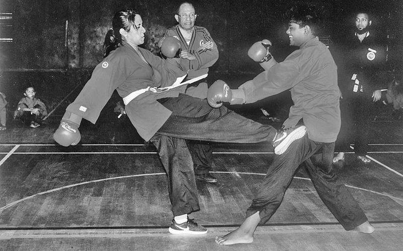 Aanya Gunawansa (left) in a free fight with Amanullah   