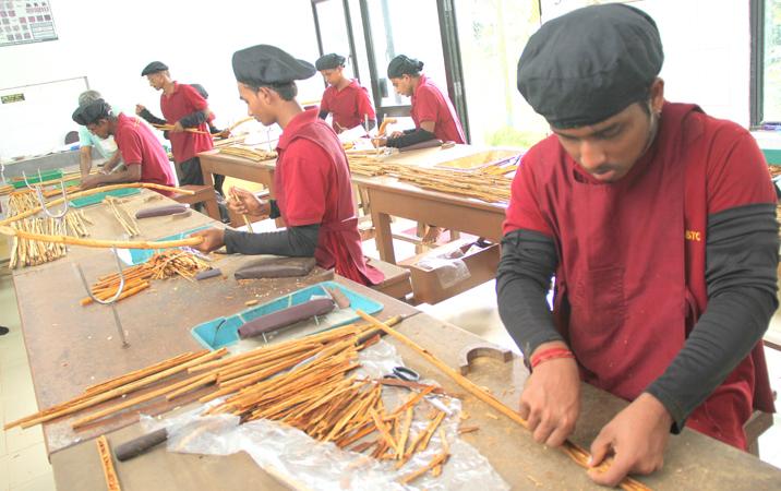 Activities at the training academy for cinnamon technicians in Kosgoda is picking up. File pic: Lake House Media Library