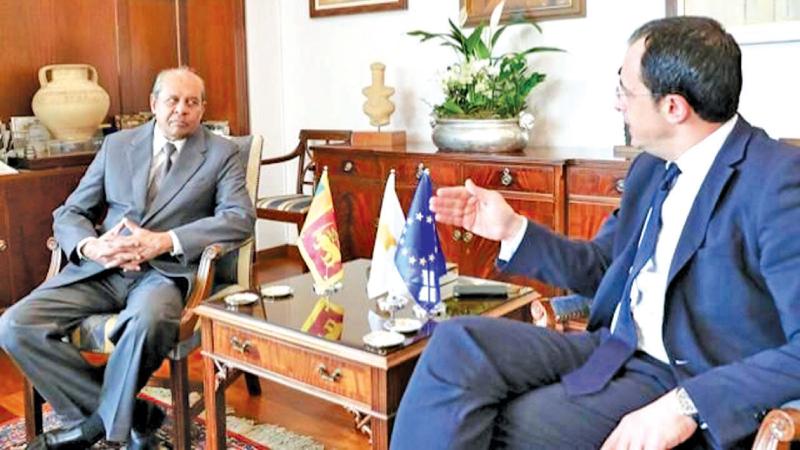 Foreign Minister Tilak Marapana and his Cypriot counterpart Nikos Christodoulides at the discussion