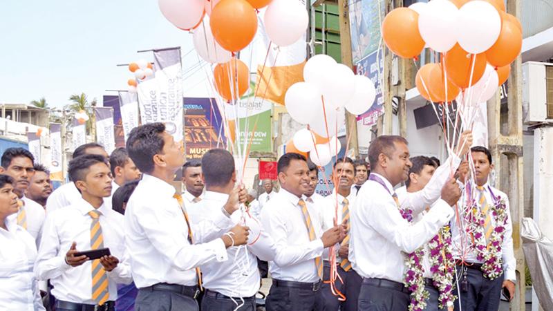 The opening of the Union Assurance Galle Regional Office.   