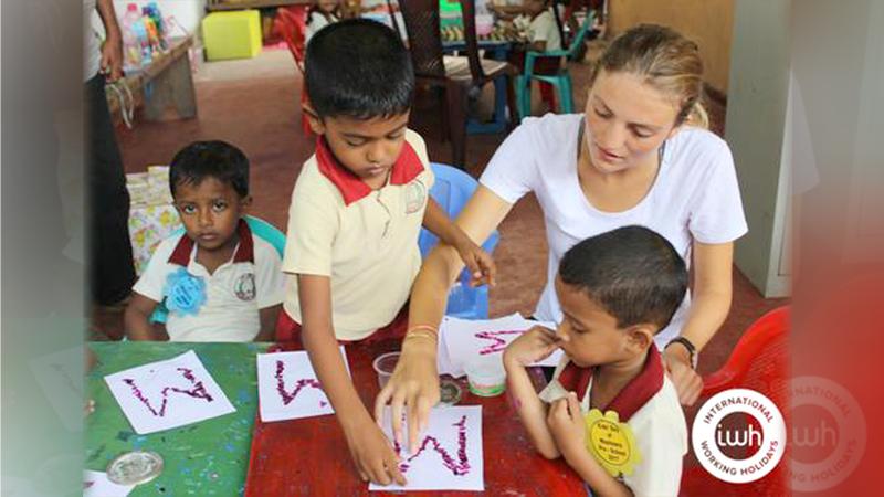 Children being introduced to English