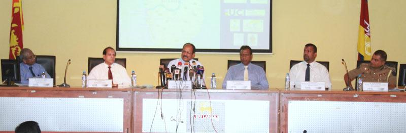 Thilak Weerasinghe addresses the media (Pic by  Sahan Rambukwella)