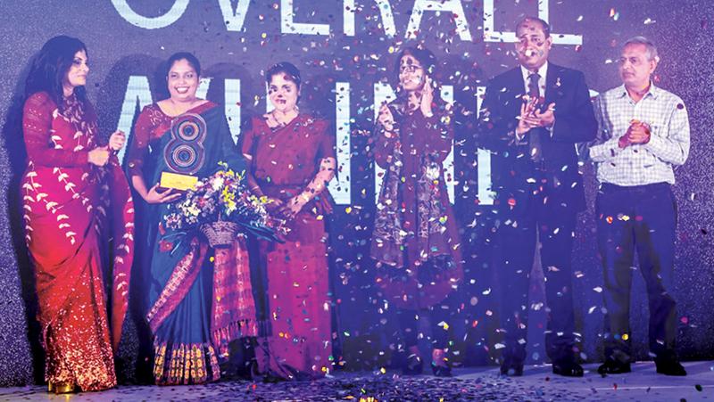 Lakmini Wijesundara, Co-founder and CEO of IronOne Technologies and BoardPAC crowned ‘SAARC Woman Entrepreneur’ for 2018. Here Minister of Women and Child Affairs, Chandrani Bandara presents Wijesundara her award together with World Bank Secretary Nikita Singla and SCWEC Chairperson Rifa Musthapha. 