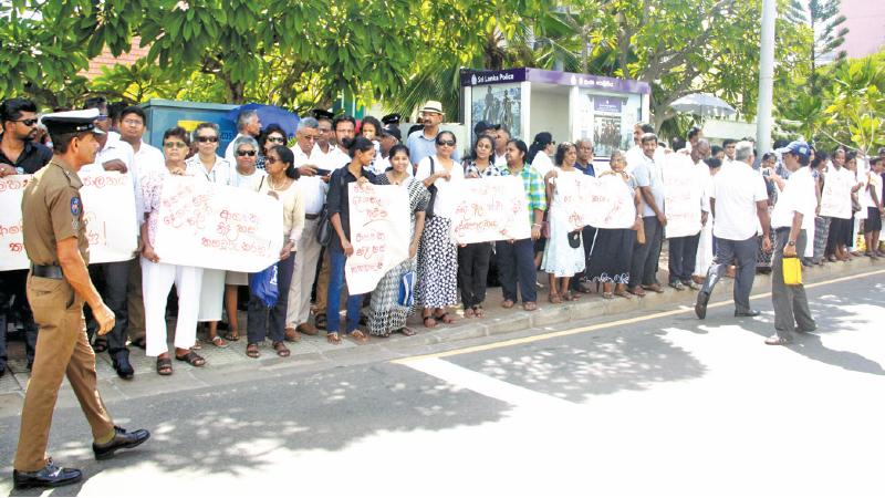 Good Friday street vigil for religious freedom, held in Colpetty
