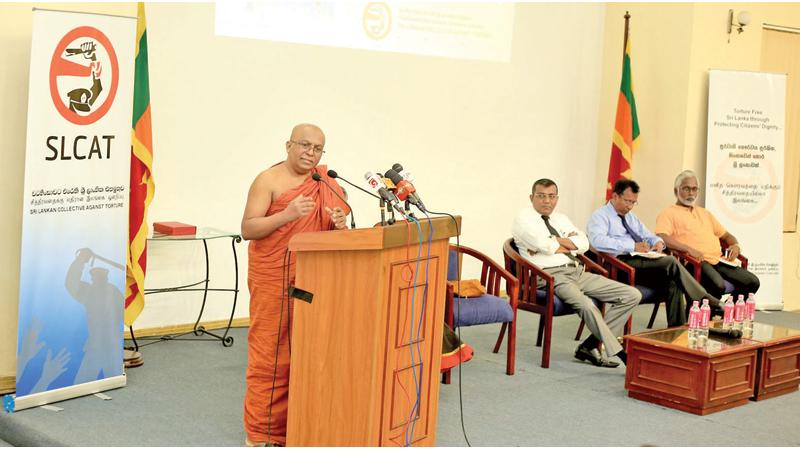 Ven. Galkande Dammananda Thera  addressing the gathering