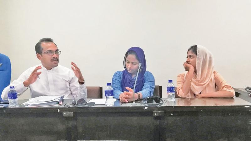 MP Bimal Ratnayake with Muslim women activists