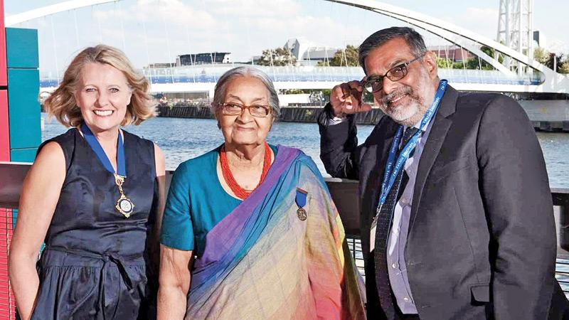 Chandra flanked by the Chairman of the Textile Institute, UK, Helen Rowe and Prof Rohana U Kuruppu, FTI. C.Text and the Head of Brandix College, Ratmalana.   