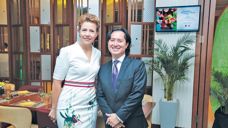 Linda Giebing, General Manager, Hilton Colombo Residences and Winston Alexander Silva, Charge d’Affaires of the Embassy of Brazil