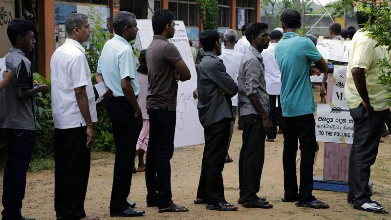 A viable third party candidate has failed to emerge despite early attempts to form a united third front offering an alternative to the nominees from the two main parties.