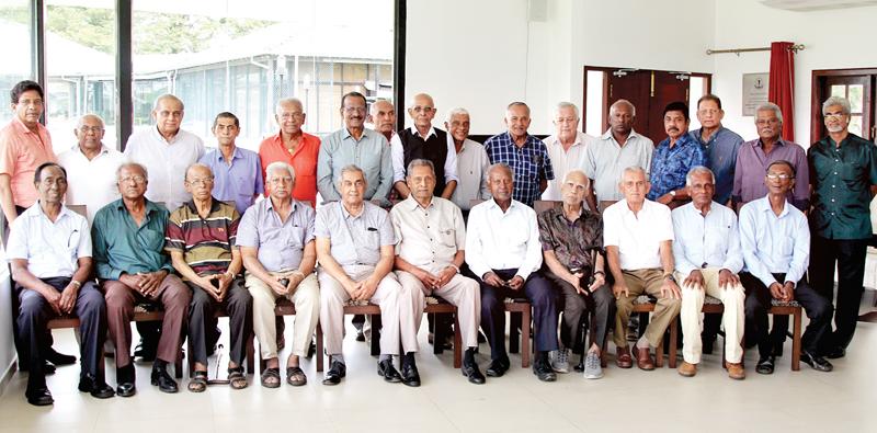 Seated from left: Muttiah Devaraj, HSM Peiris, Neil Perera (ex-SLCsecretary), HIK Fernando, Anuruddha Polonnowita, Stanley Jayasinghe, ACM Lafir, TB Kehelgamuwa, Michael Tissera, Mano Ponniah and Daya Sahabandu. Standing from left: Ajith de Silva, Sriyantha Rajapakse, Lalith Kaluperuma, Nihal Kodithuwakku, BWR Thomas, Jayantha Seneviratne, Ranjan Gunatillake, KM Nelson, Ranjith Fernando, Anura Tennakoon, David Heyn, Keerthi Gunaratne, Bandula Warnapura, Brian Obeysekera, Roy Dias and Mahesh Gunatillake