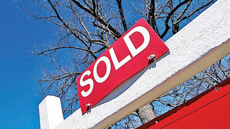In a commercial transaction, the seller must outshine and defeat the competitor.