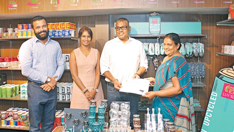 From left: Merchandise Manager, Odel, Haritha Jayaweera, Divisional Merchandise Manager, Odel, Chandani Ranaweera, Head of Buying Division, Odel, Thilina Dassanayaka and Director, Solid Waste Management, Central Environment Authority, Mrs. Sarojini Jayasekera.   