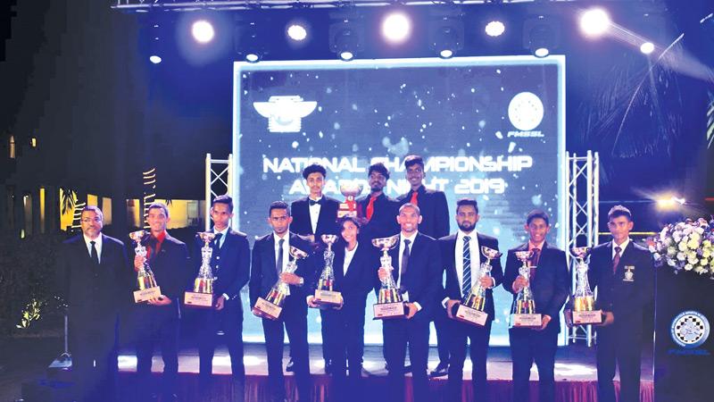 National champion riders after receiving their Awards pose for a picture with the President of the FMSSL Chamikara Oilapitiya (extreme left), Stephan Fernando, Kavindu Dushan Mudalige, Nipun Dilanka, Hansika Abeysinghe, Jacqes Gunewardena, Deshan Solanki, Kesara Godage, Madura Peiris and back row riders who reached the podium at the Asia Cup meet Rithmika Prashan, Nikila Pathirage and Vinula Pathirage