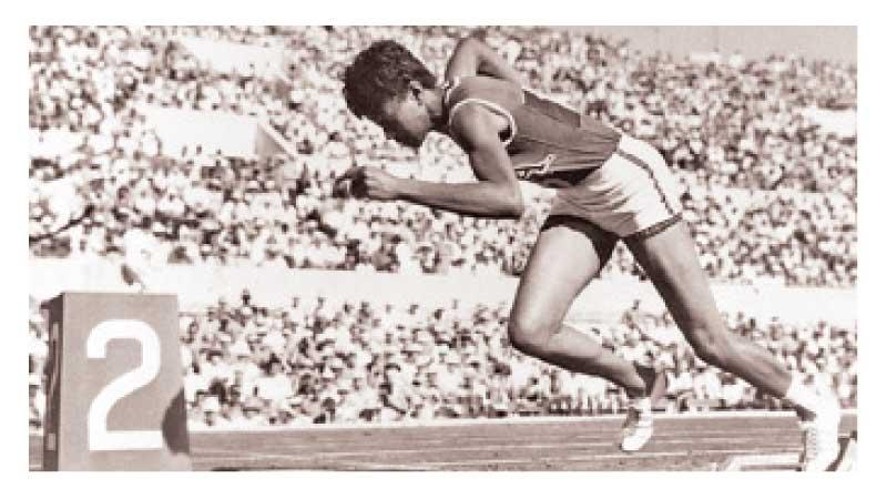 Starting 200m Sprint from the Blocks in Rome 1960