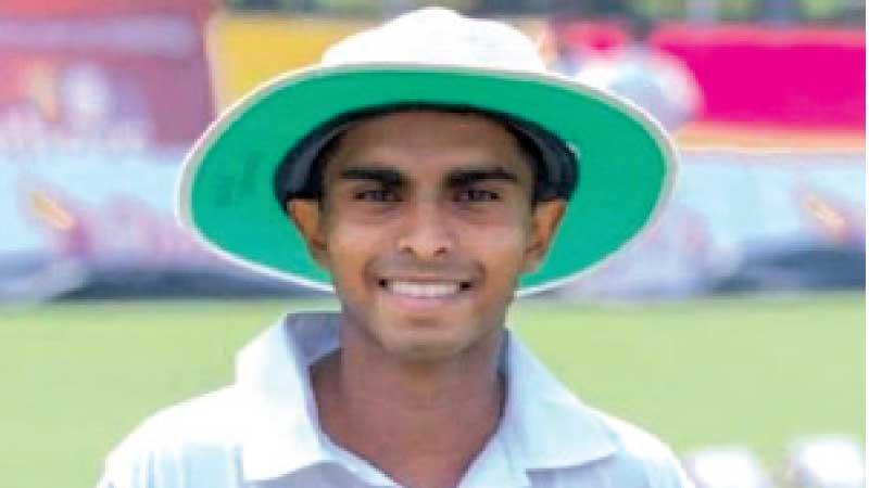 Anuda Jayaweera of Ananda College - the 42nd Observer-Mobitel Most Popular Schoolboy Cricketer of the Year