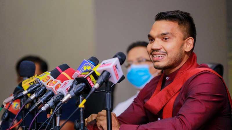 Sports Minister Namal Rajapaksa addressing the audience