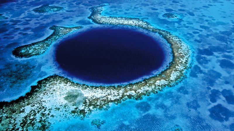 Different colours and patterns in different regions in the sea