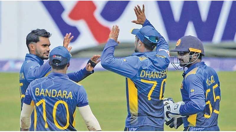 Sri Lankans could do well if their minds are not corrupted by senior players