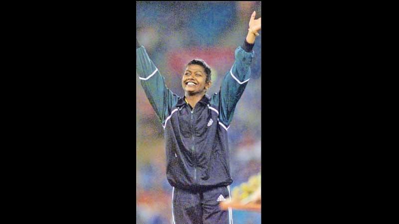 Susanthika Jayasinghe on the Victory Podium of Sydney 2000 Olympic Games 