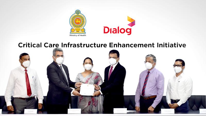 Left to right: Mr. S. Janaka Sri Chandraguptha, Additional Secretary (Development), Dr. S. H. Munasinghe, Secretary, Ministry of Health, Hon. (Mrs) Pavithra Devi Wanniarachchi, Minister of Health (former), Mr. Supun Weerasinghe, Group Chief Executive, Dialog Axiata PLC, Dr. Asela Gunawardena, Director General of Health Services, Dr. Anver Hamdani, Director, Medical Technology and Supplies, Coordinating In Charge/Covid-19