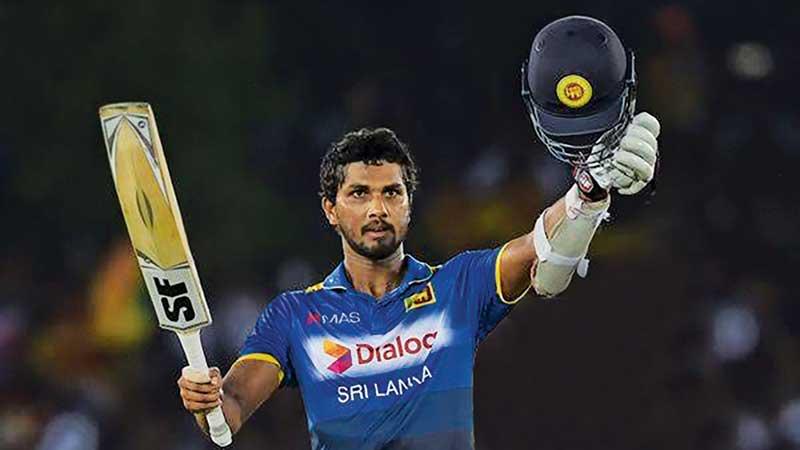 Dinesh Chandimal: Only bright spark for Sri Lanka